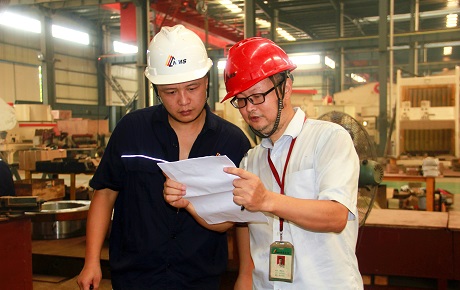 先進技術(shù) 完美質(zhì)量 南昌礦機大型GC旋回破碎機順利試車